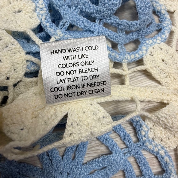 Altar'd State Cara Crochet Top Blue Cream Floral Sleeveless Boho Large - Picture 5 of 11